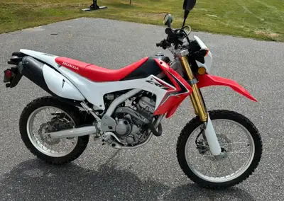 2014 Honda CRF 250 L enduro dual purpose bike for sale. No damage. Pretty mint. 4950 kms on it. Well...