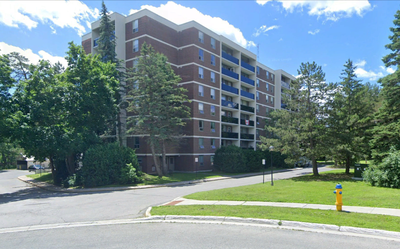 2 Bedroom Apartment in a Seniors building (55+) Quiet residential area, near the hospital Heat, Hydr...