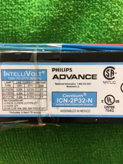 Brand new *** Electronic Ballast Phillips ADVANCE Centium ICN-2P, View more