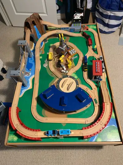 Thomas the train (table), View more