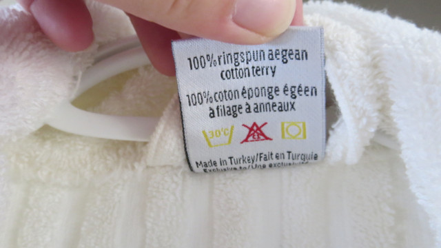 100% ringspun aegean cotton terry women bathrobe with pockets in Women's - Other in Calgary - Image 3