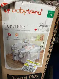 Babytrend Nursery Center/Bassinet 