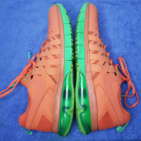 Nike Air Fingertrap Max NRG Sneakers  Orange Green - Size 12 US