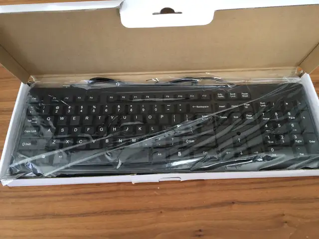 ***NEW*** Wired USB keyboard65115210314882120