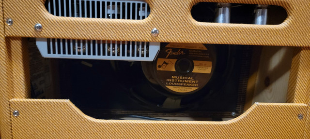 Fender '57 Custom Deluxe Amplifier in Amps & Pedals in City of Toronto - Image 4