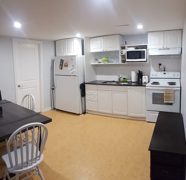 Student Room Rental - Basement. Mohawk College in Room Rentals & Roommates in Hamilton - Image 3