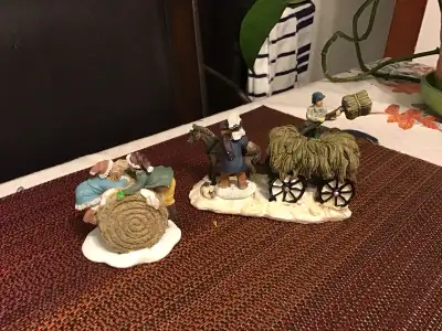 Accessoires  de village de Noël, View more