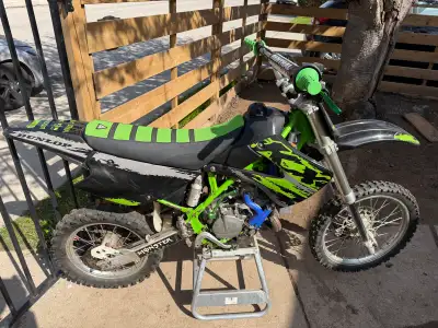 2010 Kx 85 2 stroke Upgraded silicon rad hoses Brand new kick start Brand new clutch lever shifter B...