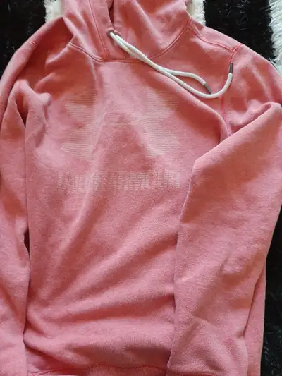 This  Amazing Womens Under Armor M Hoodie Sweater, View more