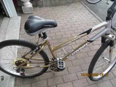 VELO SCHWIN , SANTA MONICA, 21 VITESSES, 28 PO DE ROUE, View more