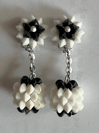 Vintage Clip on Earrings f. Black & White Star Beads