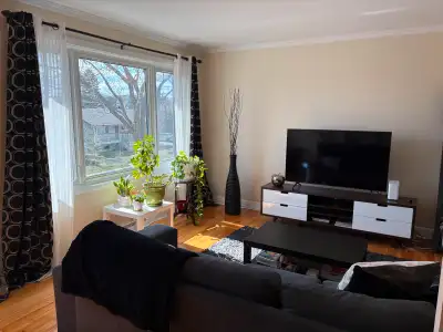 5 1/2 à Laval