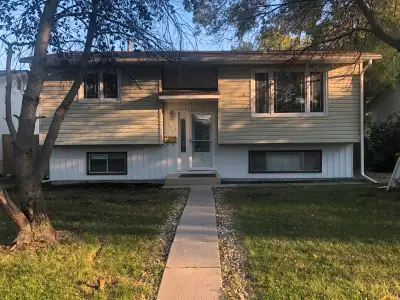 3 Bedroom 2 Bath South St. Vital