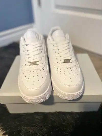 Brand new Mens size 8 Can deliver for extra