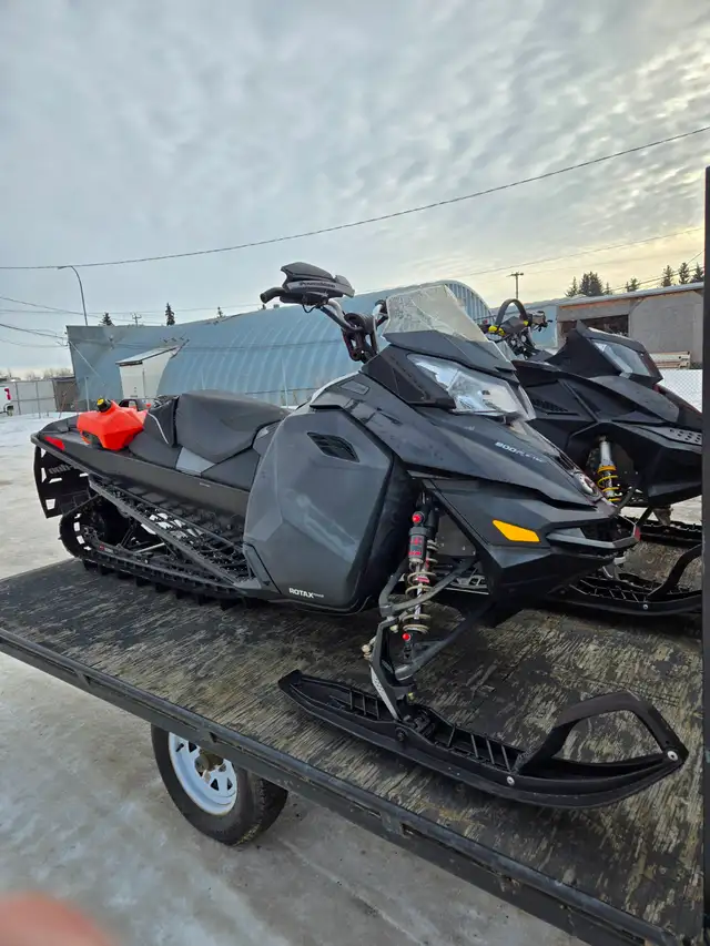 FLAT BED SNOWMACHINE/UTILITY TRAILER with Loading Ramps $4,000 in Cargo & Utility Trailers in St. Albert - Image 8