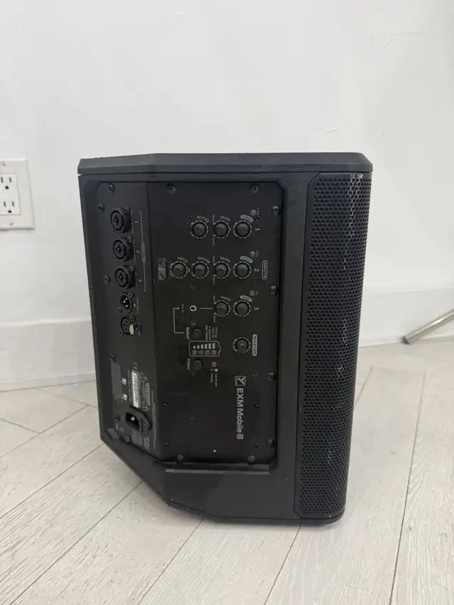Yorkville EXM Mobile 8 Battery-Powered PA Speaker in Pro Audio & Recording Equipment in City of Toronto - Image 3