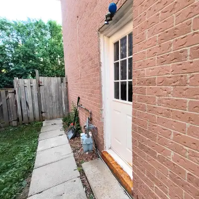 Brampton 1-Bedrm Basement - separate entrance for rent $1400.