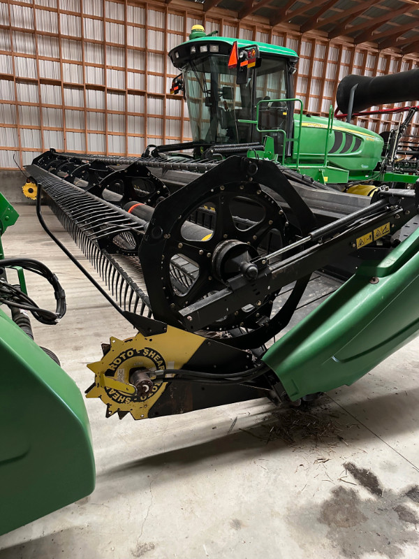 2014 John Deere W150 Swather 35 ft, 460 engine hours, in Farming Equipment in Regina