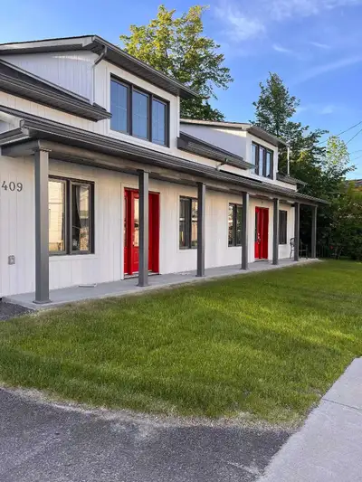 Magnifique logement 4 ½ à louer dans un duplex construction 2022. (Animaux acceptés) ADRESSE : 409 r...