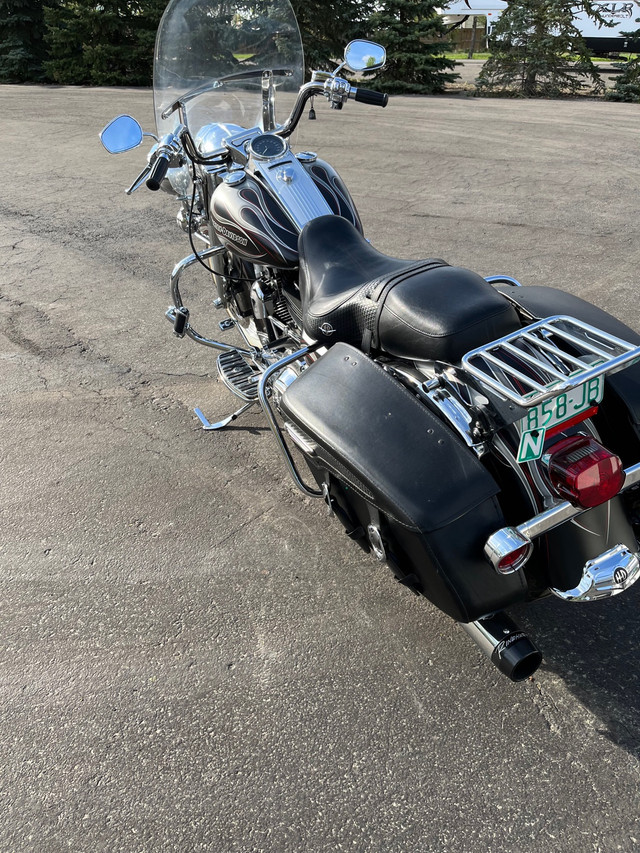 2010 Harley Road King in Touring in Saskatoon