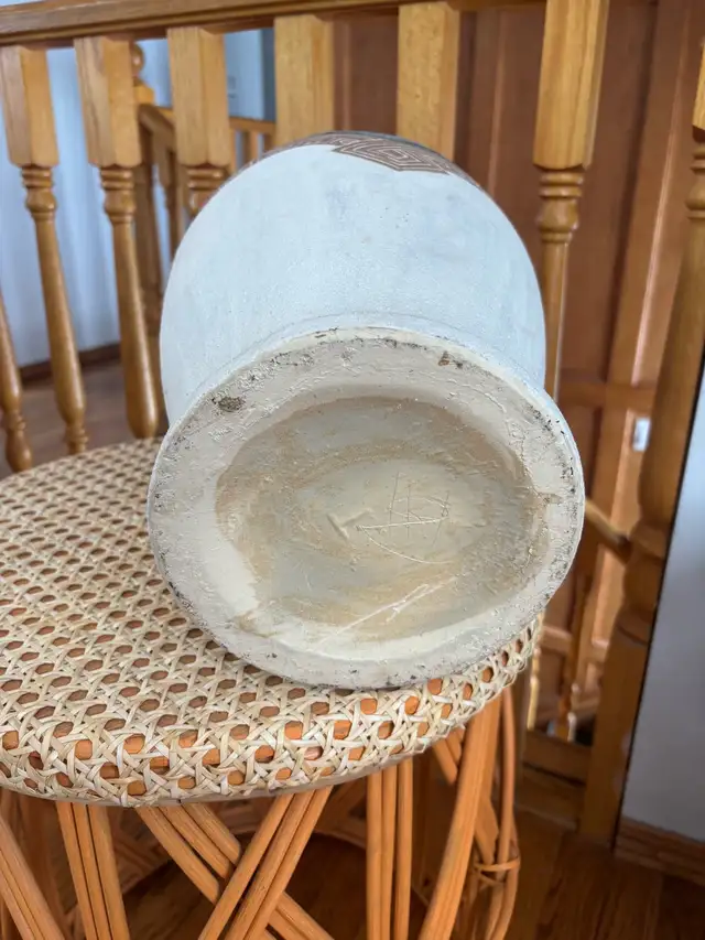 20” Large Decorative Ceramic Floor Vase in Home Décor & Accents in Calgary - Image 6