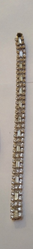 Rhinestone bracelet vintage with baguettes and solitaire stones in Jewellery & Watches in Oakville / Halton Region - Image 3