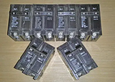 CUTLER-HAMMER BR 2 POLE PLUG-ON CIRCUIT BREAKERS ~ MIXED LOT!, View more