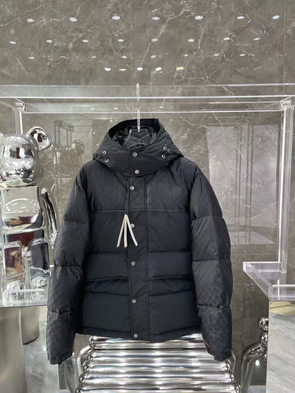Gucci down coat | Men's | City of Toronto | Kijiji