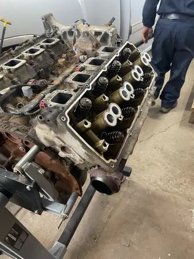 Pair of 5.7 hemi eagle heads for sale 2009-present