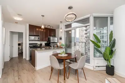 Furnished + Private Bath – Just Move In