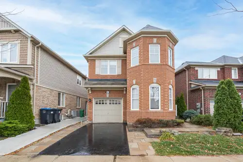 4 Bed 2.5 Bath House for Rent $3000/Month Amazing 4-bedroom house located in Brampton’s sought-after...