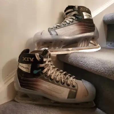 Mens BAUER VAPOR Goalie Skates Shoe Size 9 / Skate Size 7.5 EE, View more