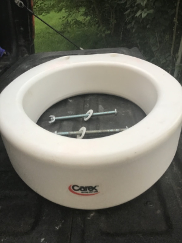 Carex raised toilet seat in Health & Special Needs in Kingston