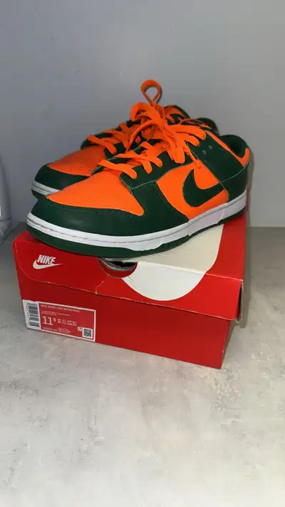 Worn a few times/perfect condition, comes with box, size 11.5
