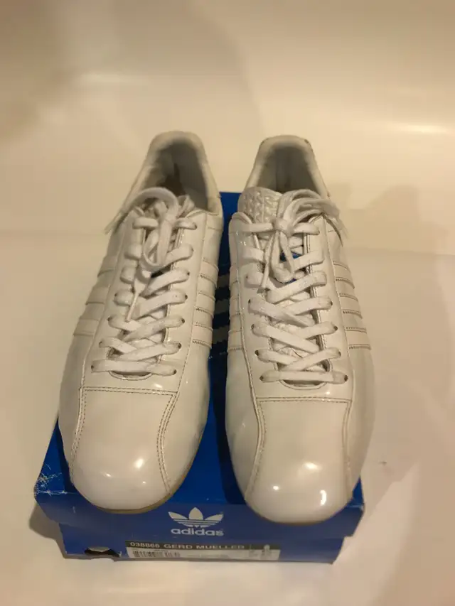 Adidas Gerd Meuller, Lifestyle, White Patent, USA Size 10. in Men's Shoes in Markham / York Region - Image 7