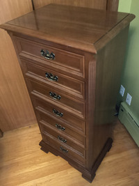 BEDROOM CHEST - 7 drawers, Immaculate Condition