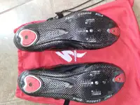 Sidi mens carbon fiber road biking shoes size 43