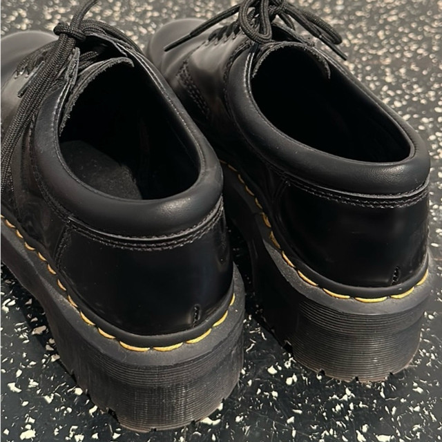 Dr. Marten’s 8053 Quad Platform Oxford Shoes in Women's - Shoes in Ottawa - Image 4