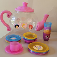 Ensemble de vaisselle  princesses Disney avec théière Tea Set