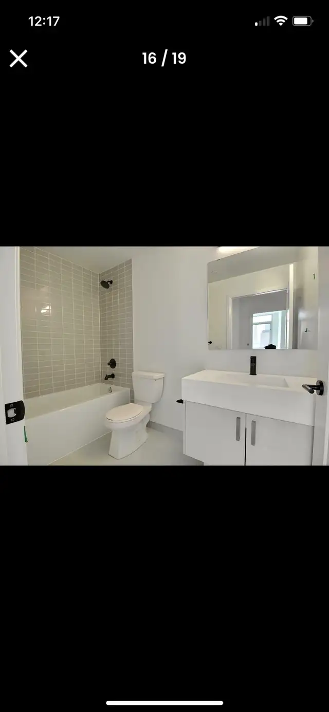  3 bedroom new condo downtown Toronto63654772102531124