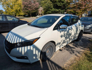 2023 Nissan Leaf SV