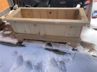 40x17x18 planter box new