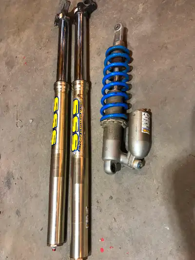 Front forks and rear shock From Yamaha YZ250F Good condition