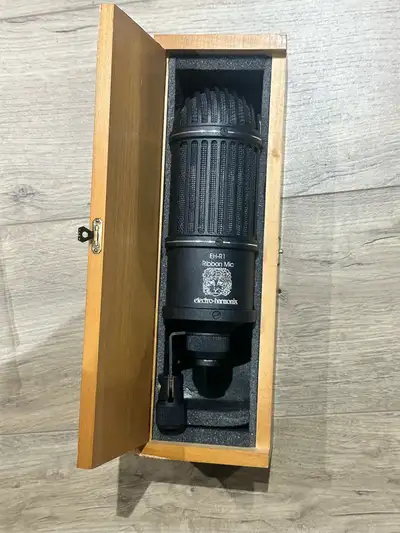 Electro-Harmonix EH-R1 studio microphone , View more