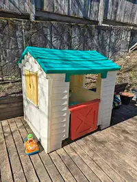  free  playhouse,Table and chairs