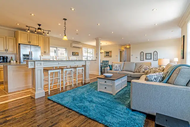 Executive Halifax Home Furnished with Water View in Long Term Rentals in City of Halifax - Image 3