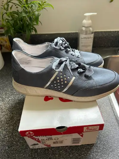 Espadrilles Rieker Femme gr. 9.5 - 25$, View more