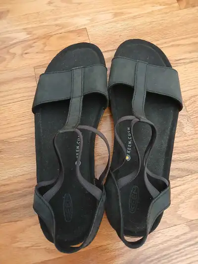 Keen Sandals T Strap Women Size 11, View more