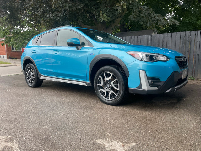 2022 Subaru crosstrek plug om hybrid in Cars & Trucks in Hamilton - Image 2