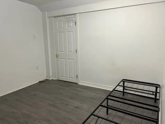 Room for Rent in Room Rentals & Roommates in City of Toronto - Image 2